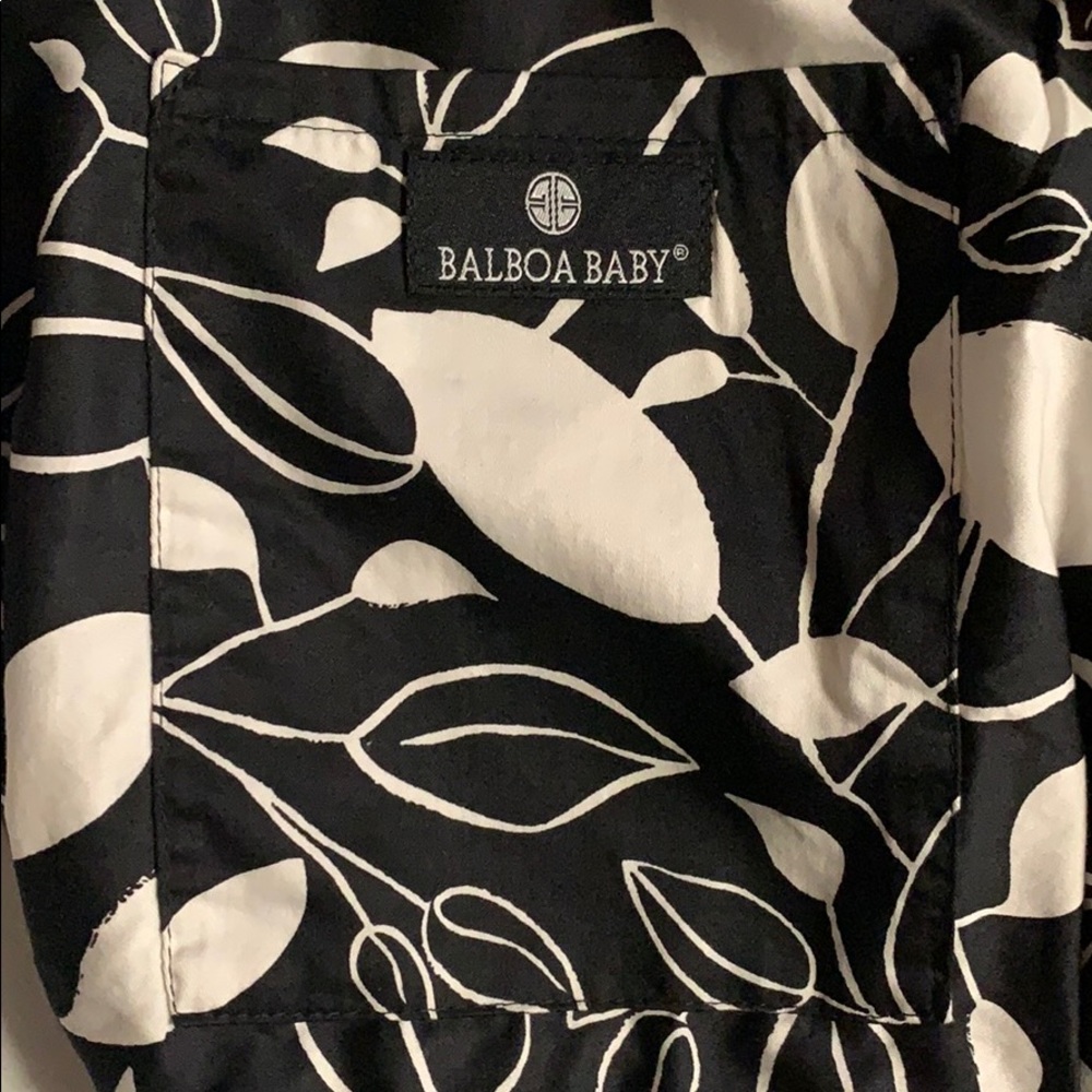 Like New!! Balboa Baby Nursing and Stroller Cover - Picture 2 of 3